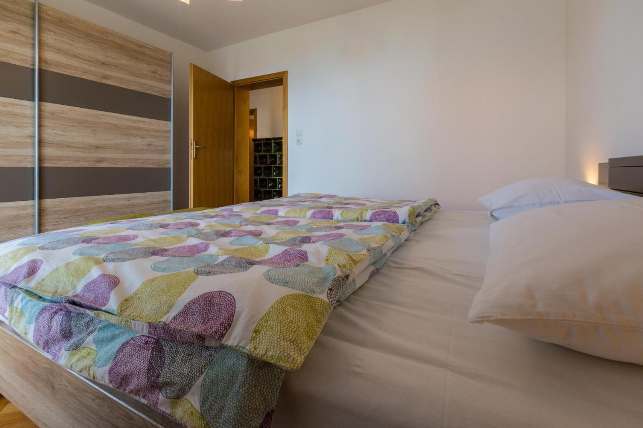 Apartamento Amila Crikvenica Exterior foto